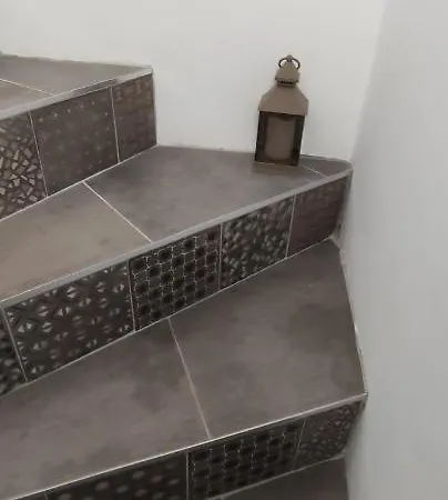 Bleues Cote Et Aeroport Climatisees Et Parking Gratuit Отель типа 