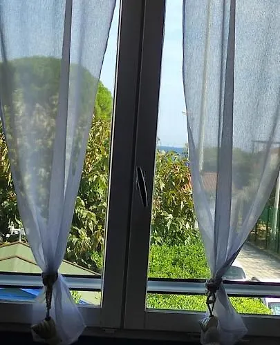 Bed & Breakfast Bleues Cote Et Aeroport Climatisees Et Parking Gratuit Hyères